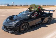 حمل درخت کریسمس با سرعت ۳۱۲ کیلومتر!