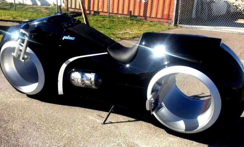 موتورسیکلت تخیلی به فروش می‌رسد